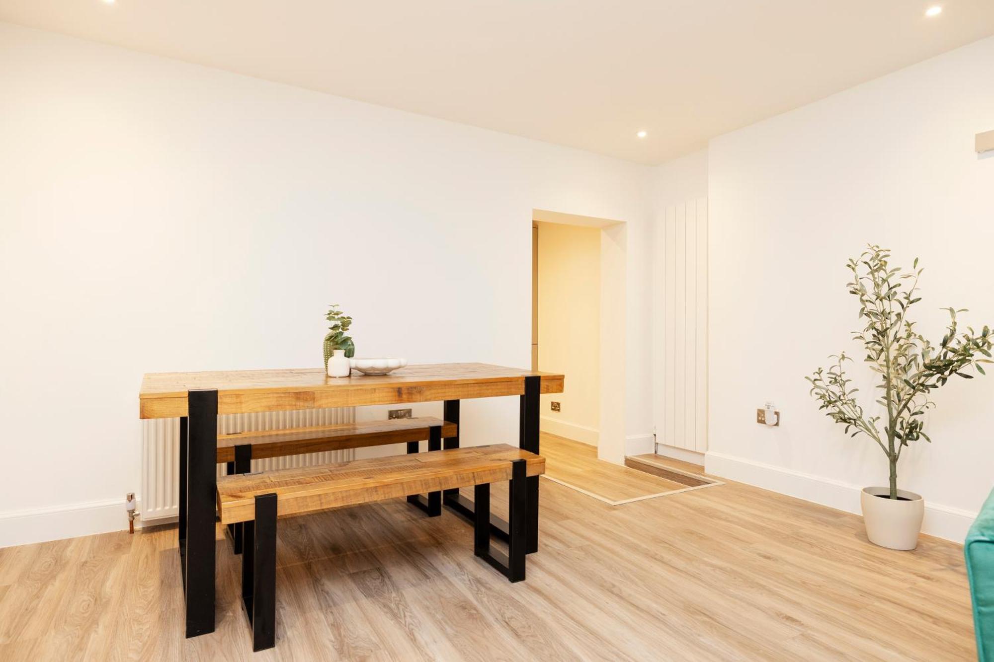 Joivy 3Br Flat In Haymarket With Free Parking Edinburgh Dış mekan fotoğraf